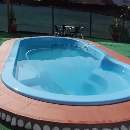 Dom wakacyjny With Pool Barbecue Santo Isidoro