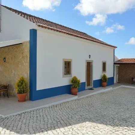 Casa de Férias With Pool Barbecue Santo Isidoro